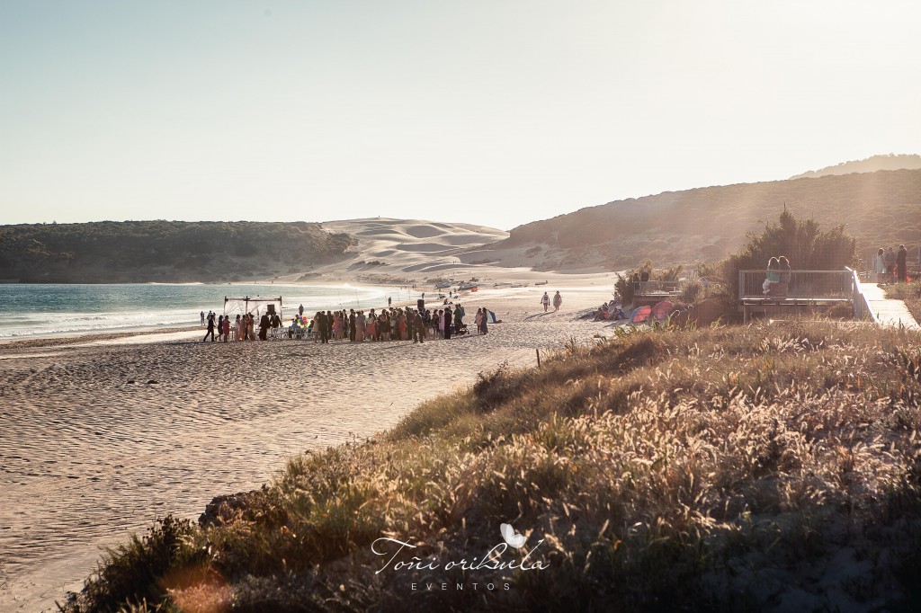 Ceremonia civl en la duna de Bolonia, Tarifa